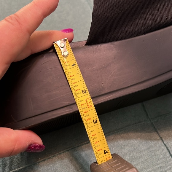 Bebe platform slides - Picture 9 of 10